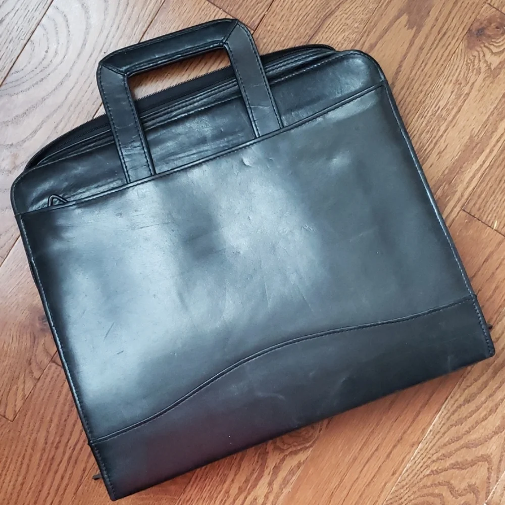 Scully leather travel zip binder, drop handles.